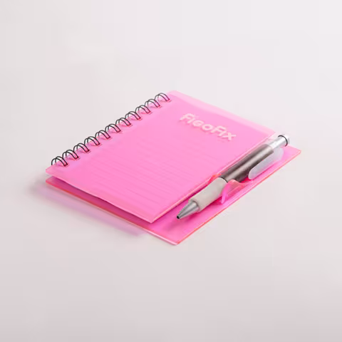 roze notitieboekje met pen van FigoFix met art.nr. 166081