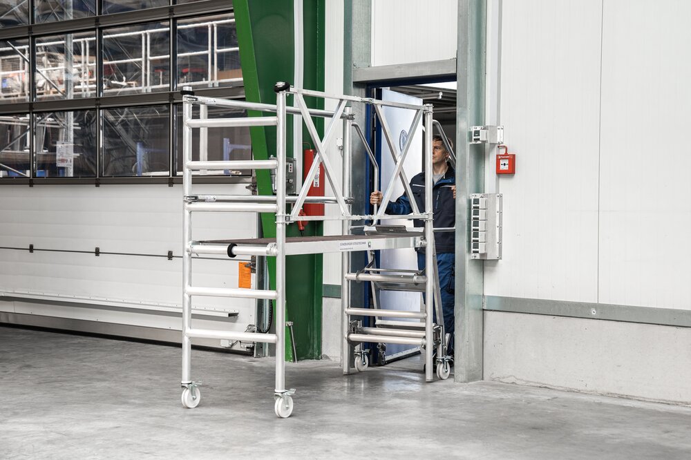 Munk montage platform met trap toegang