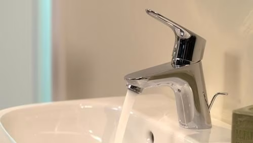 Hansgrohe ééngreeps wastafelmengkraan FOCUS 70 nominale breedte 15 met 1 1/4 inch Baduitloop chroom