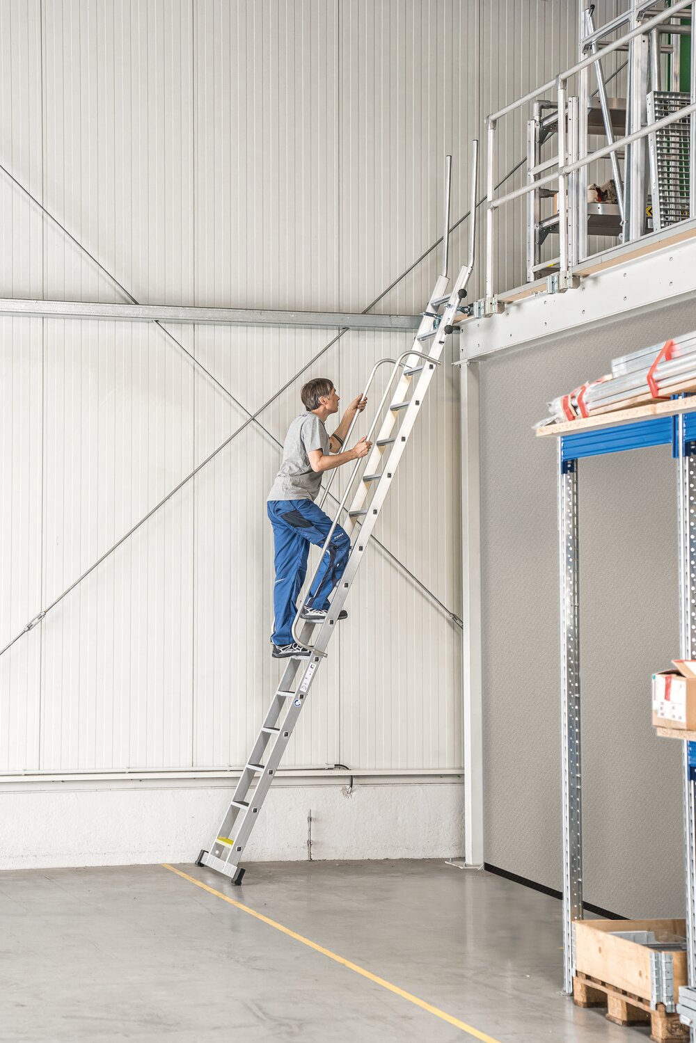 Verdiepingsladder 12 treden