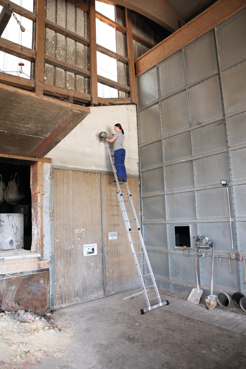 Munk 2-delige uitschuifladder met standaard traverse 2x8 sporten