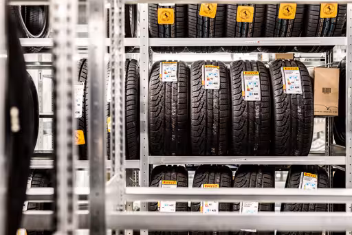 Extra afbeelding bij het artikel Extra niveau voor wielen-/bandenrek, 1300 mm, verzinkt, 150 kg vakbelasting per niveau uit auto-onderdelenmagazijn