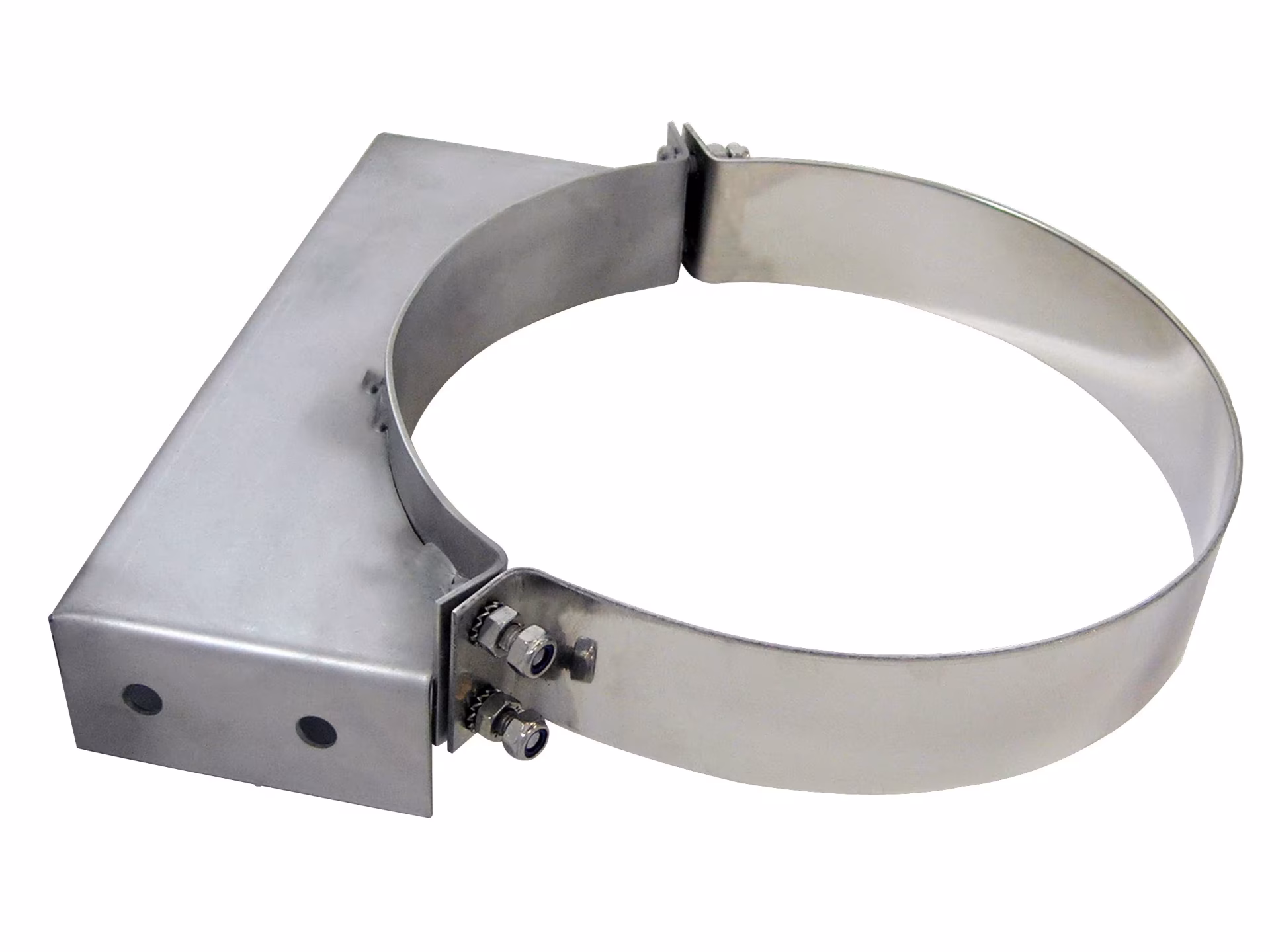 Enkelwandige EW wandmontage D600 wandafstand 50 mm uit de categorie RVS uitlaatsysteem enkelwandig met art.nr. 670902