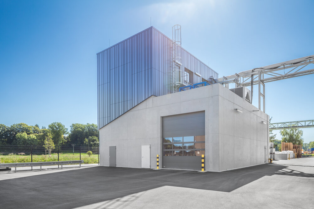 Munk enkelvoudige verticale ladder met rugbescherming gegalvaniseerd staal 5,96m