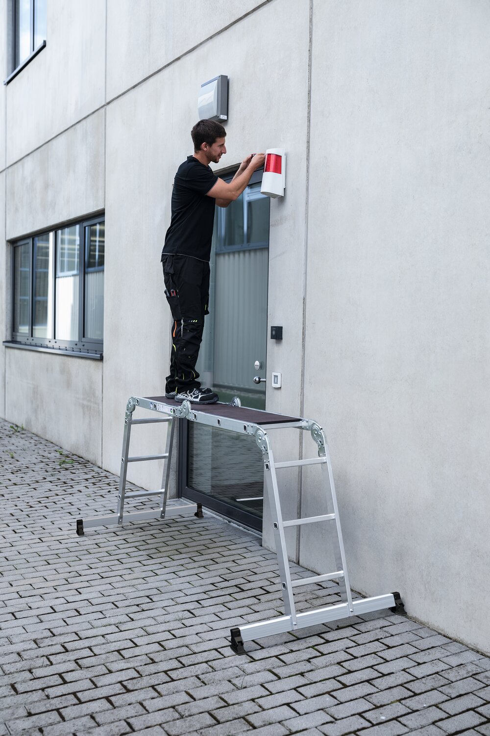 Munk multifunctionele ladder 4-delig met nivello® traverse 2x2 + 2x3 sporten