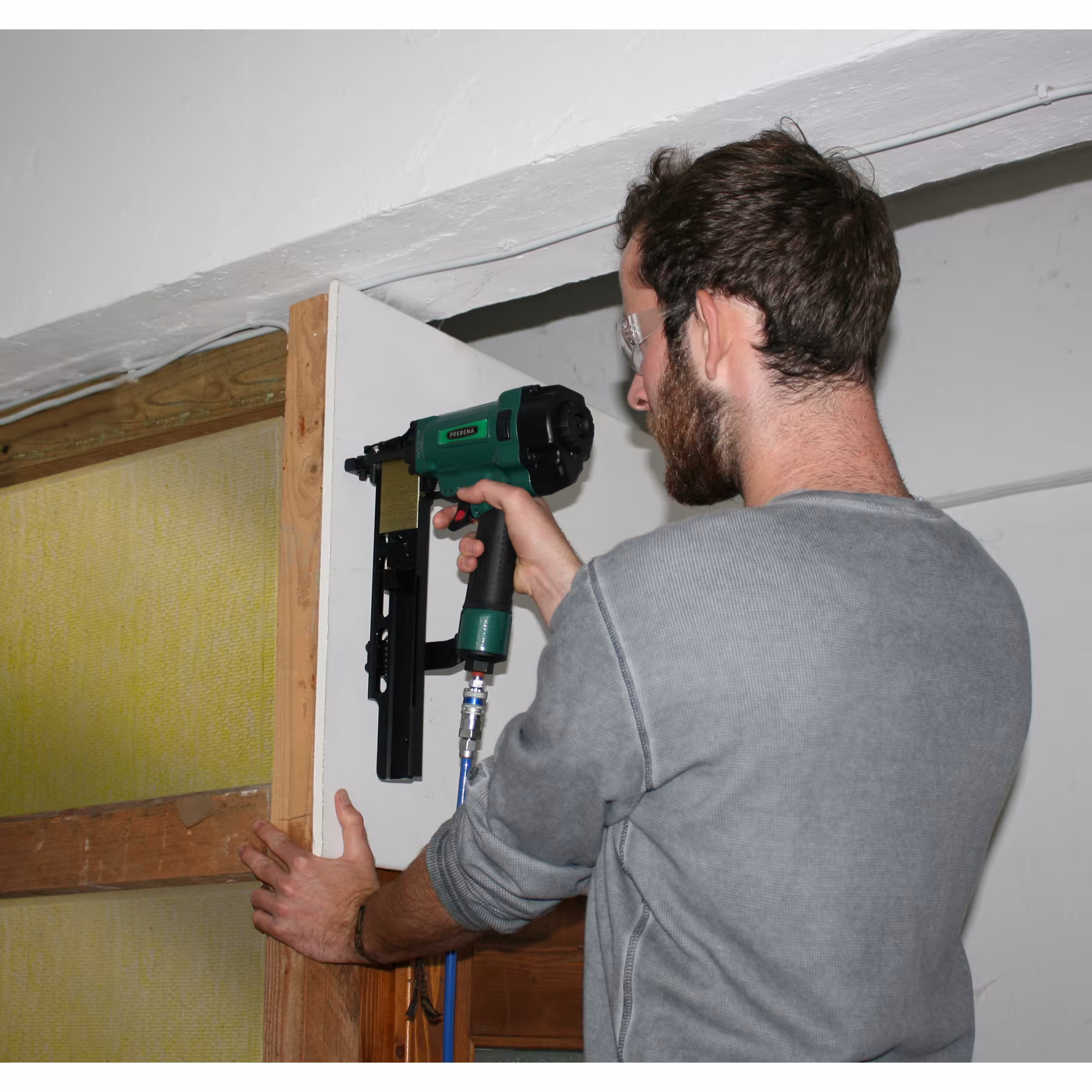 Pneumatische spijkermachine voor nieten van 16 - 50 mm 4C-Z50 uit de categorie compressoren en pneumatisch gereedschap met GTIN 4016429051604 Pneumatische spijkermachine voor nieten van 16 - 50 mm 4C-Z50 van het merk Prebena uit het assortiment werkplaatsuitrusting