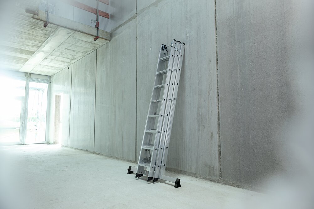 Milieubild 3819033 Munk 3-delige multifunctionele ladder met nivello® traverse 3x6 treden