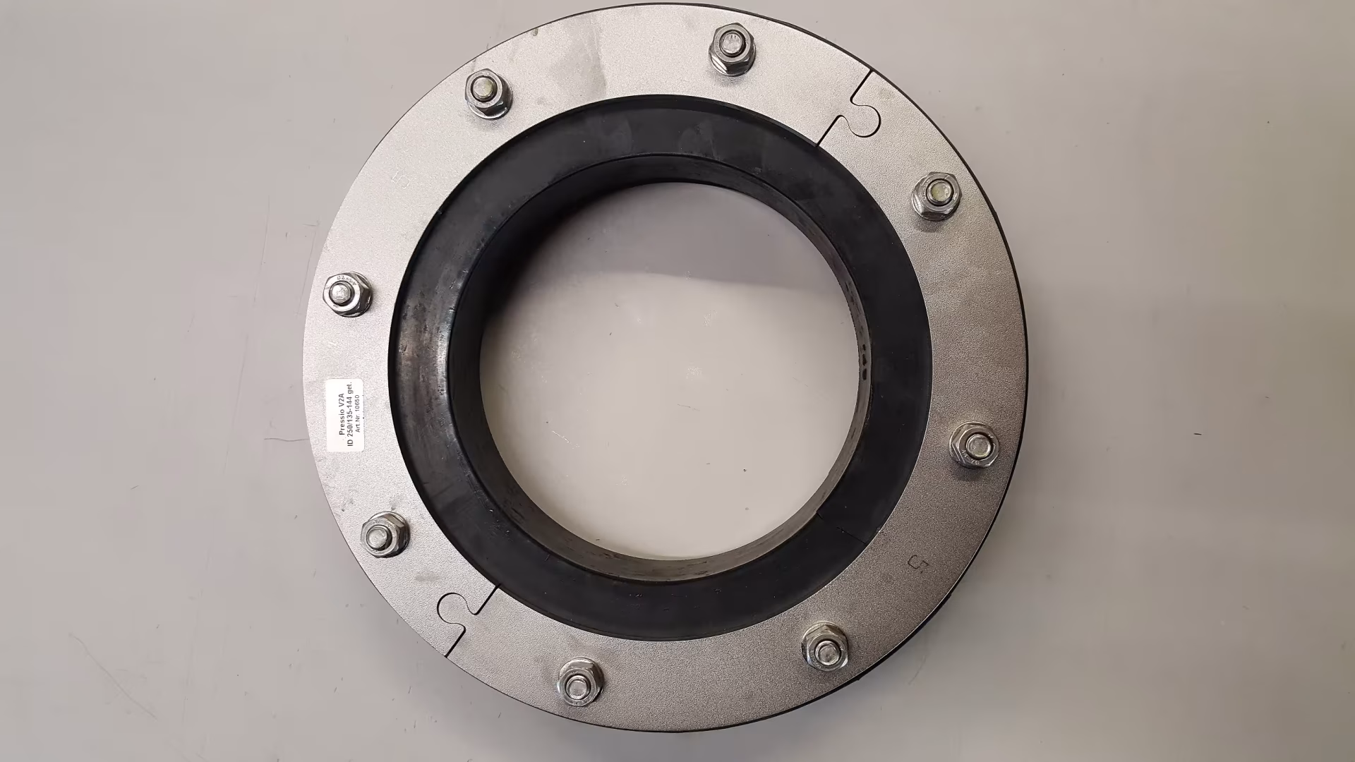 Pressio-Rings ringvormige ruimteafdichting SPLIT, 1x40mm EPDM rubber, drukplaten V2A, schroeven V2A, moeren V4A van het merk 4 buizen uit de categorie ringvormige ruimteafdichting