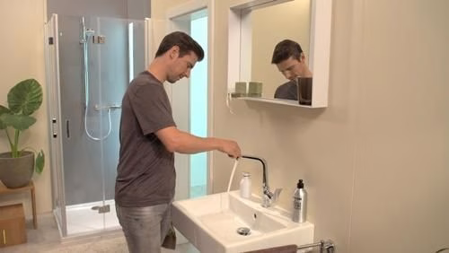 Hansgrohe METRIS 230 Eéngreeps wastafelmengkraan met 15 mm diameter en draaibare uitloop Baduitloop G 1 1/4 inch chroom