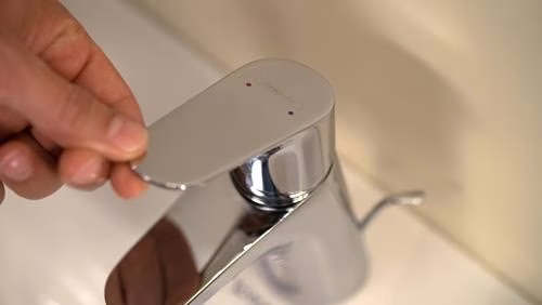 Detailbild 4032155 Hansgrohe ééngreeps wastafelmengkraan FOCUS 70 nominale breedte 15 met 1 1/4 inch Baduitloop chroom