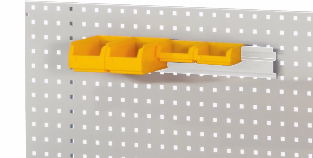 Ophangrail 500 mm voor geperforeerde plaat, voor het vasthouden van open magazijnbakken, RAL7035 van Rau Ophangrail voor geperforeerde plaat uit de categorie Bedrijfsinrichting met artikelnummer 09-KES-LP-0500.12