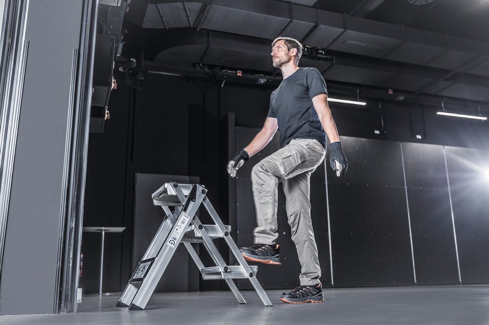 Munk ML compacte trede 2 stappen aluminium kwintet ontwerp