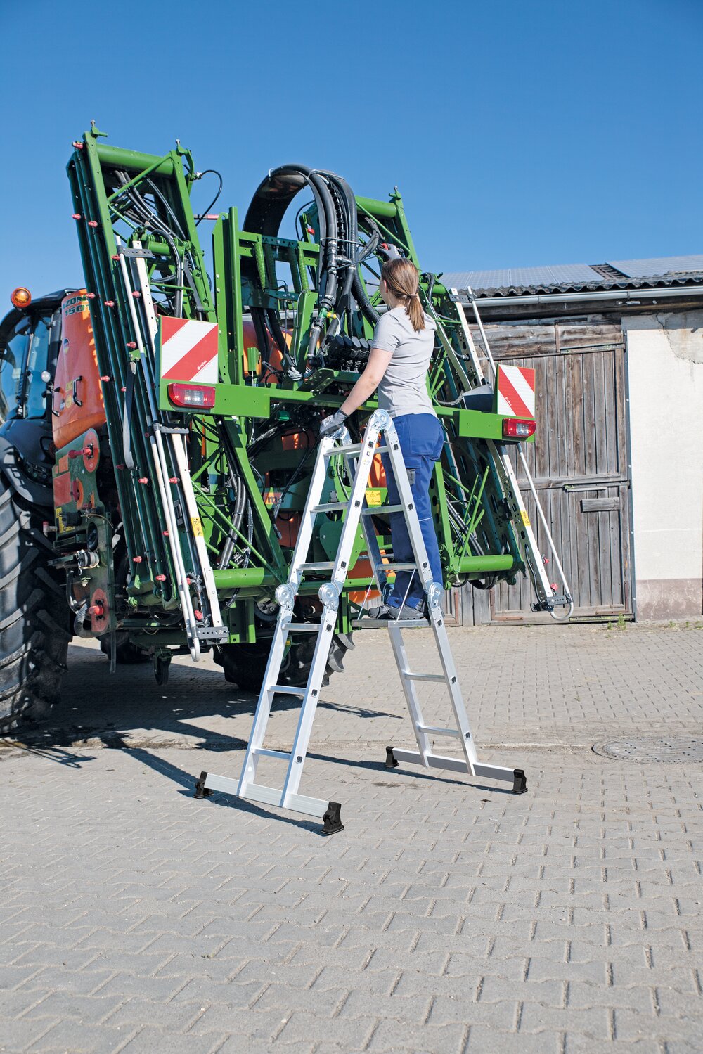 Munk multifunctionele ladder 4-delig met nivello® traverse 2x2 + 2x3 sporten