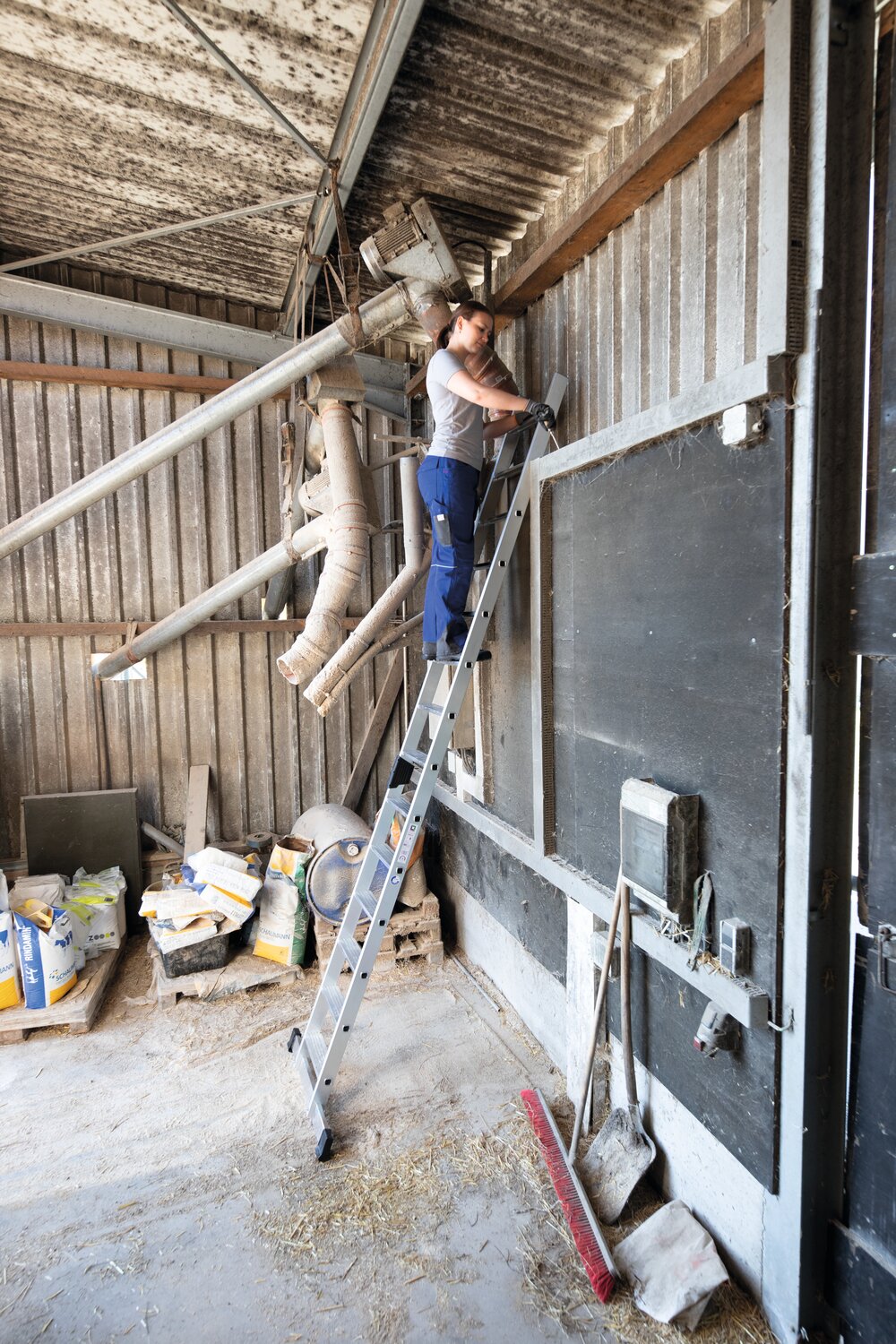 Milieubild 3816933 Munk trapladder met standaard traverse 12 treden