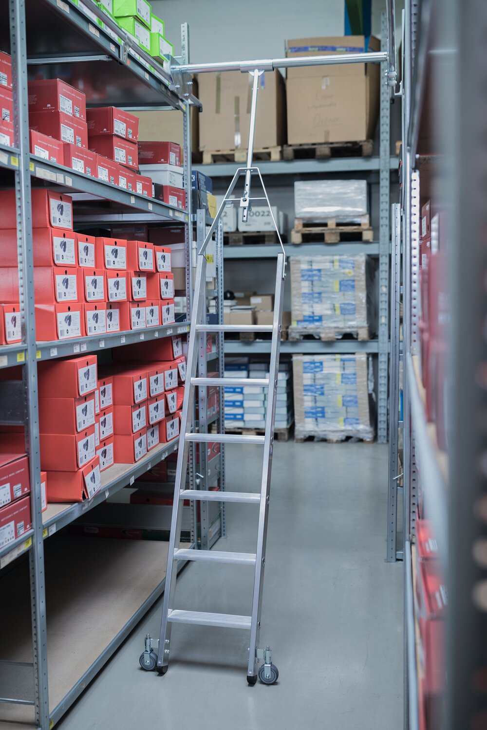 Munk trapladder draaibaar voor dubbel schap 6 treden