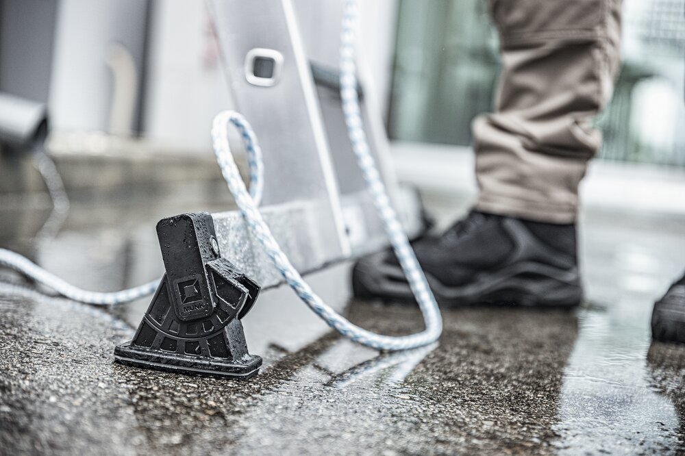 Munk 2-delige trap met leuning en uitstaplijst 2x12 treden