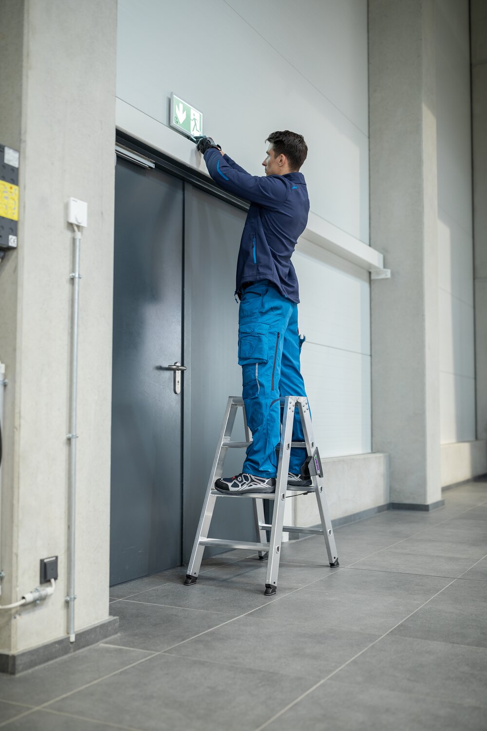 Milieubild 3812704 Munk trapladder toegankelijk vanaf beide zijden 2x6 treden