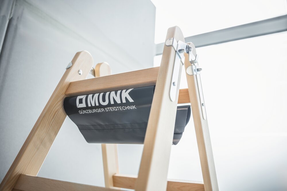 Milieubild 3817347 Munk trapladder hout 2x3 treden