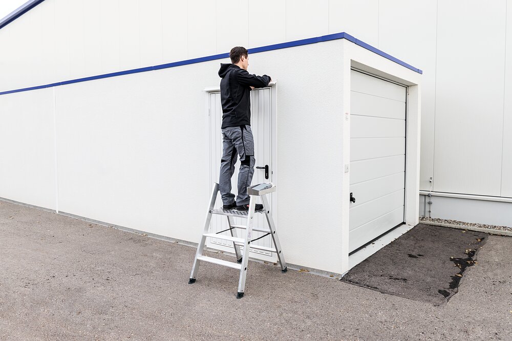 Milieubild 3819000 Munk opklapbaar opstapje aan beide zijden toegankelijk natuurlijk aluminium 3 treden