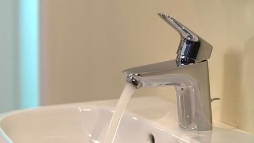 Hansgrohe ééngreeps wastafelmengkraan LOGIS 70 nominale breedte 15 met verzonken waste G 1 1/4 inch chroom