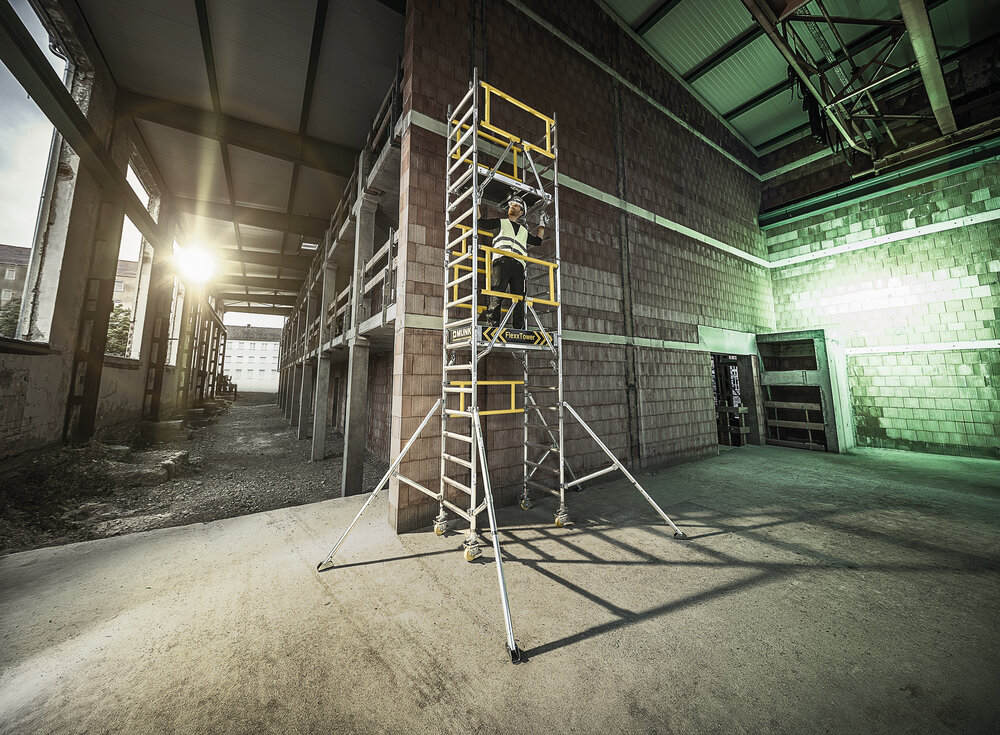 Munk FlexxTower SG met geavanceerde reling Platformhoogte 2,10 m