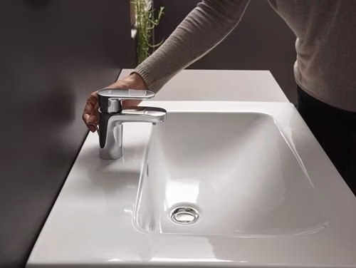 Hansgrohe ééngreeps wastafelmengkraan VERNIS Blend 70 met 1 1/4 inch Baduitloop chroom