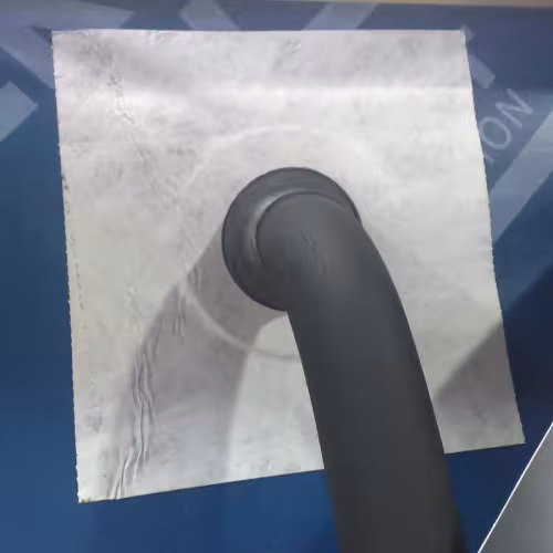 Afdichtmanchet Afdichtmanchet voor diameters 42 mm - 55 mm uit de categorie steile dakdoorgangen met GTIN 4027822670750 Afdichtmanchet van het merk Klöber uit de categorie steile dakdoorgangen