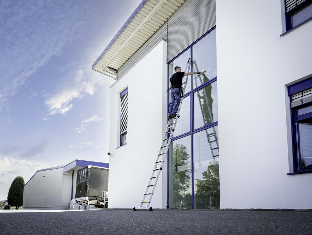 Munk trapladderset glasreiniger met nivello® traverse en clip-step R13 2-delig