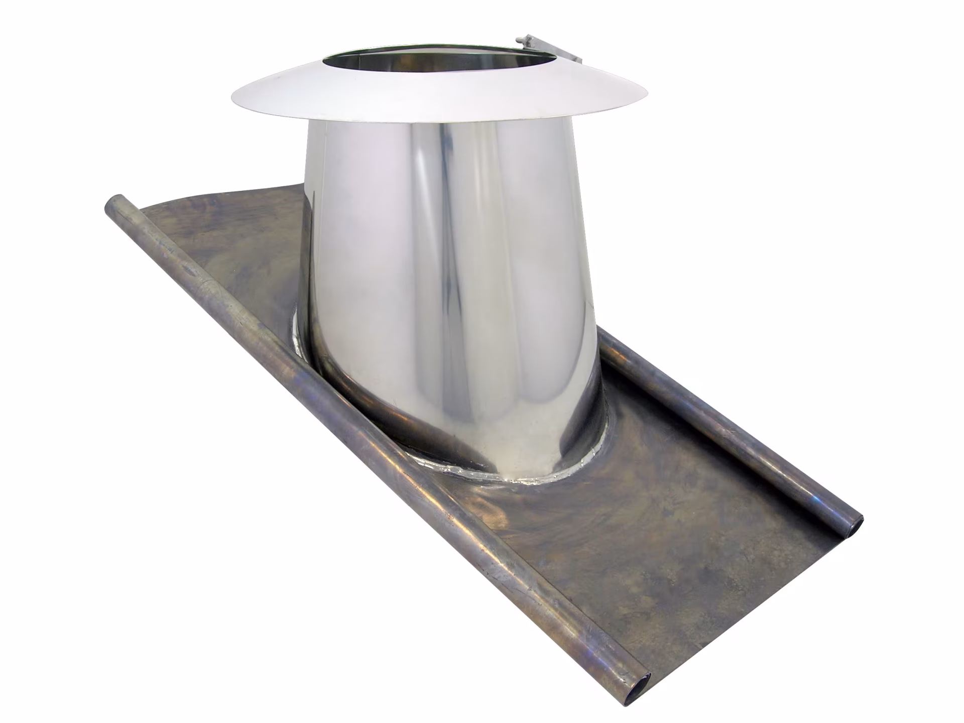 DW Dubbelwandige schuine dakbedekking D500 15-30° loodflens met weerkraag van Skoberne DW dubbelwandig schuindakdeksel D500 15-30° lodenflens met weerkraag uit de categorie RVS uitlaatsysteem dubbelwandig met het artikelnr. 671136