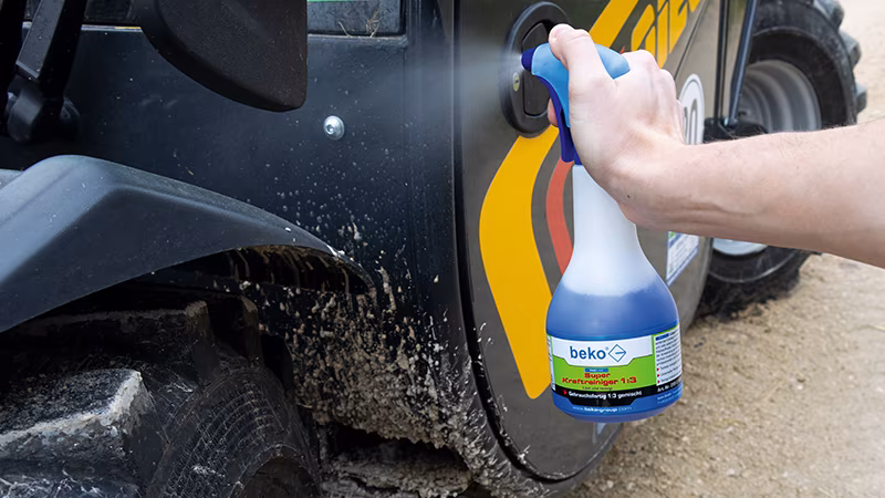 TecLine Super Power Cleaner 1:3 spuitfles 1 liter Rad, Leichtmetallfelge, Speiche, Reifen, Person