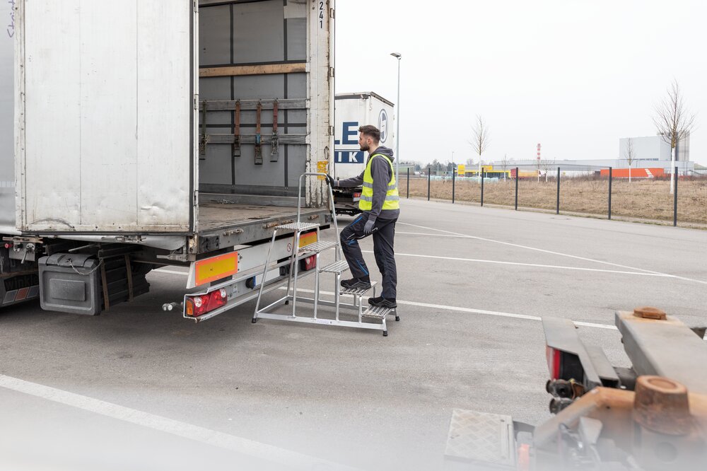 Munk hoogwerker star met leuning 3 treden