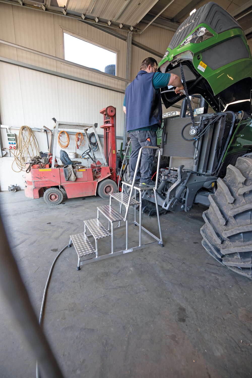 Milieubild 3816143 Munk hoogwerker star met leuning 3 treden