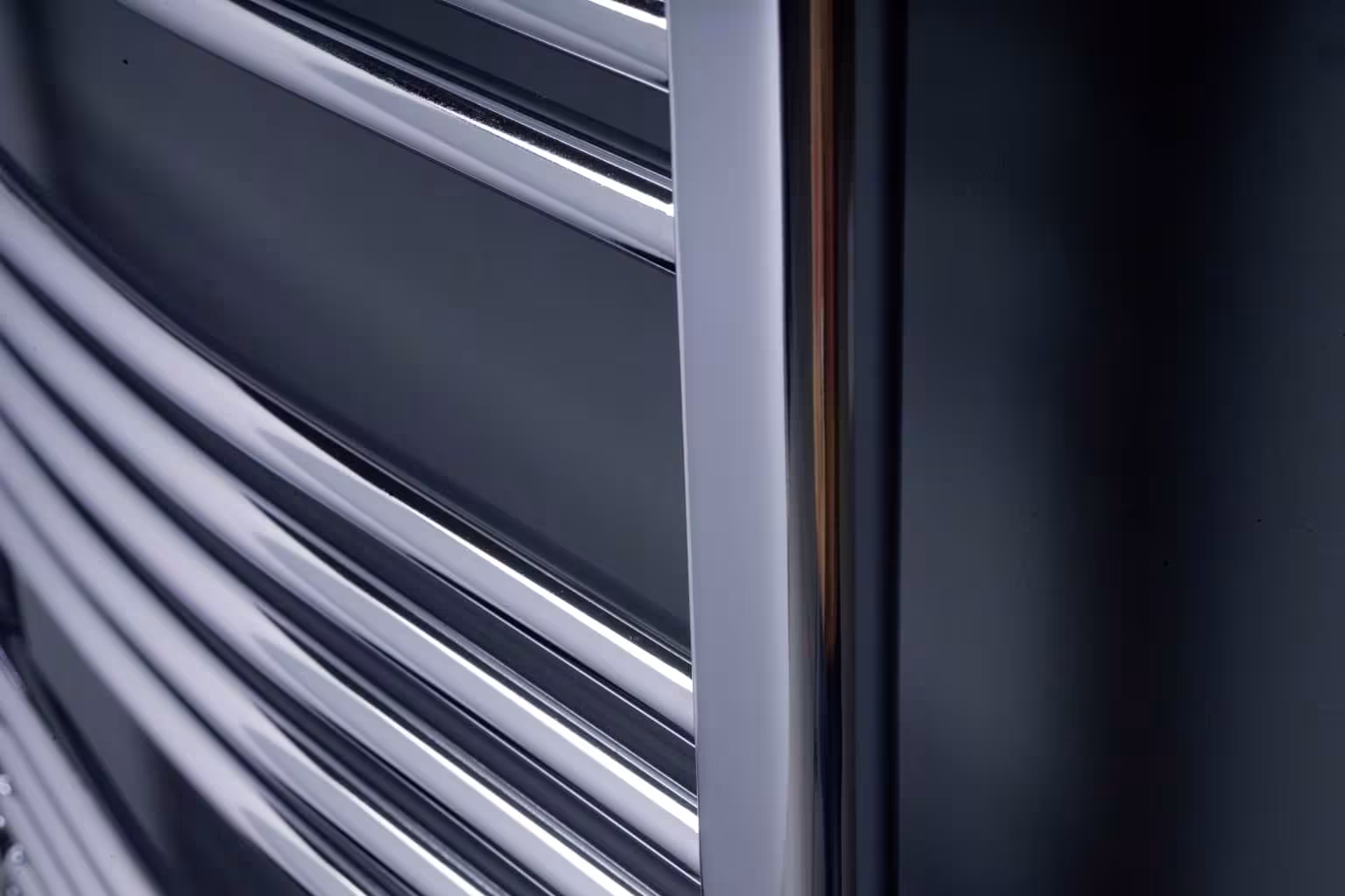 Badkamerradiator C2 middenaansluiting chroom van het merk Ximax uit de categorie badkamerradiator