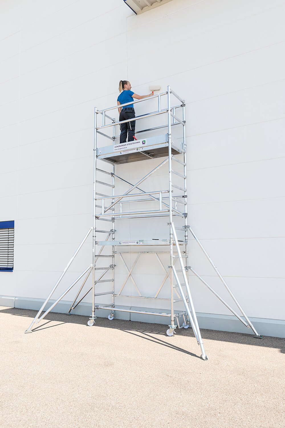 Munk vouwsteiger 0,75 x 1,80 m met stempelplatform hoogte 3,80 m