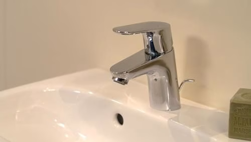 Detailbild 4032150 Hansgrohe ééngreeps wastafelmengkraan FOCUS 70 nominale breedte 15 met 1 1/4 inch Baduitloop chroom