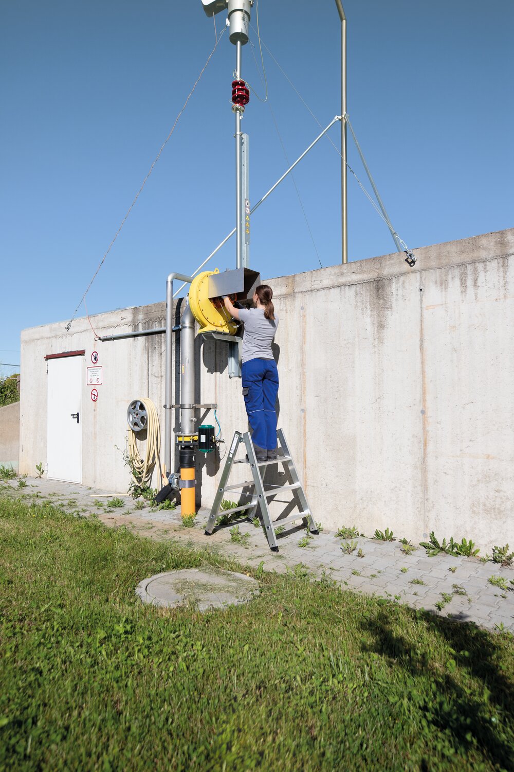 Munk opklapbaar opstapje aan beide zijden toegankelijk natuurlijk aluminium 3 treden