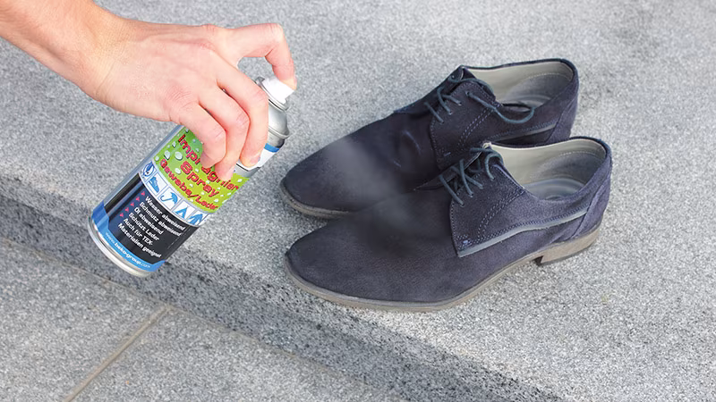 TecLine impregneerspray stof/leder 400 ml Bekleidung, Schuhwerk, Schuh, Sneaker, Person